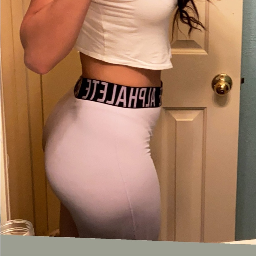 Alphalete crop leggings